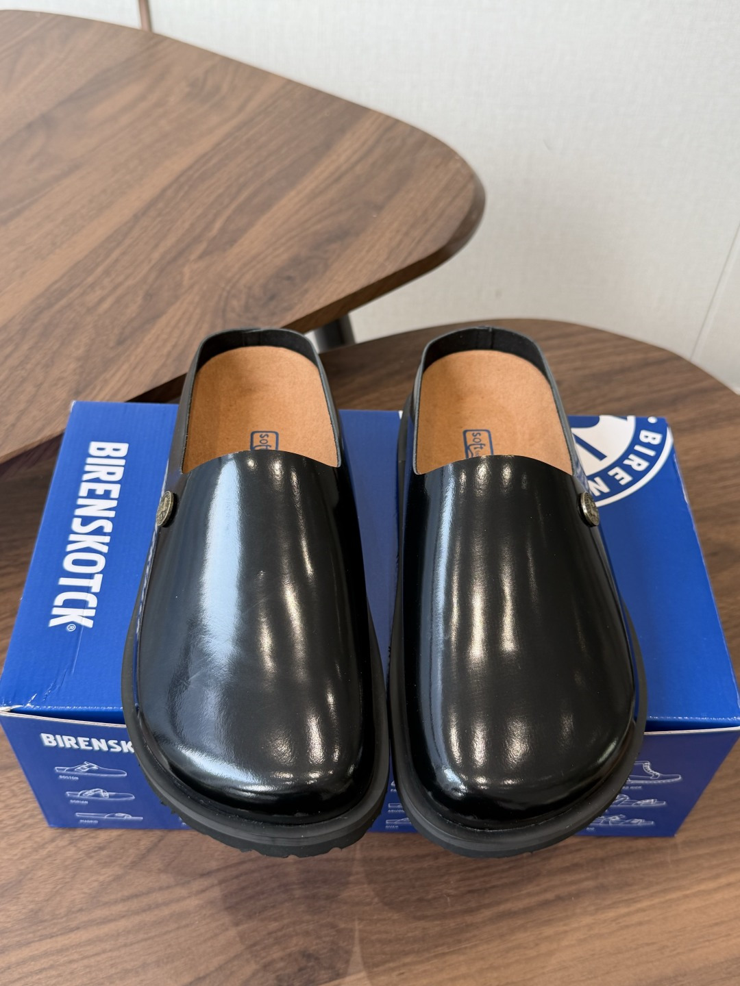 Birkenstock 26ss 新款 勃肯 情侣款 包头拖 这个品牌刚出我就心动了代购找很久才买到货，