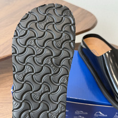 Birkenstock 26ss 新款 勃肯 情侣款 包头拖 这个品牌刚出我就心动了代购找很久才买到货, Birkenstock 26ss 新款 勃肯 情侣款 包头拖 这个品牌刚出我就心动了代购找很久才买到货,