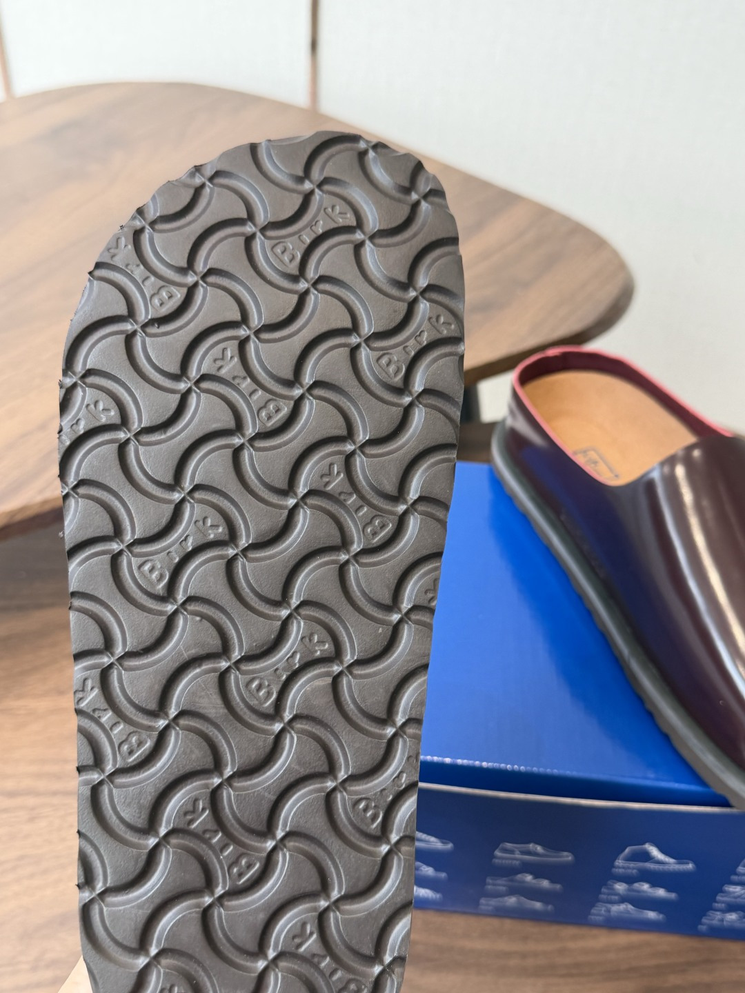 Birkenstock 26ss 新款 勃肯 情侣款 包头拖 这个品牌刚出我就心动了代购找很久才买到货，