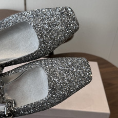 莞产Jimmy Choo 方头单鞋 高品质颜值单品推荐,贸易公司订单同步专柜 主打精致 舒适度休闲 莞产Jimmy Choo 方头单鞋 高品质颜值单品推荐,贸易公司订单同步专柜 主打精致 舒适度休闲