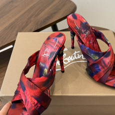 Christian Louboutin 春夏新款时装走秀高跟凉鞋CL红底永远的YYDS 𝐶ℎ𝑟𝑖𝑠𝑡𝑖𝑎 Christian Louboutin 春夏新款时装走秀高跟凉鞋CL红底永远的YYDS 𝐶ℎ𝑟𝑖𝑠𝑡𝑖𝑎