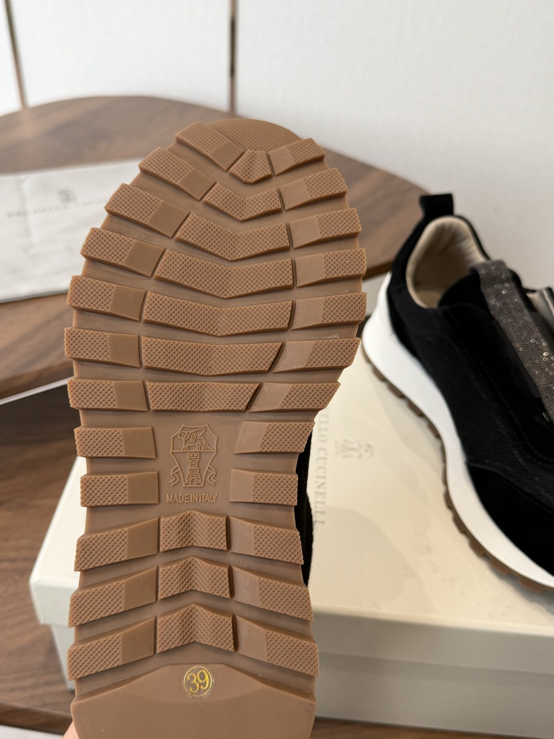 Brunello Cucinelli 26ss最新 Bc 休闲鞋 鞋面进口麂皮/进口牛皮 内里进口羊皮 Brunello Cucinelli 26ss最新 Bc 休闲鞋 鞋面进口麂皮/进口牛皮 内里进口羊皮