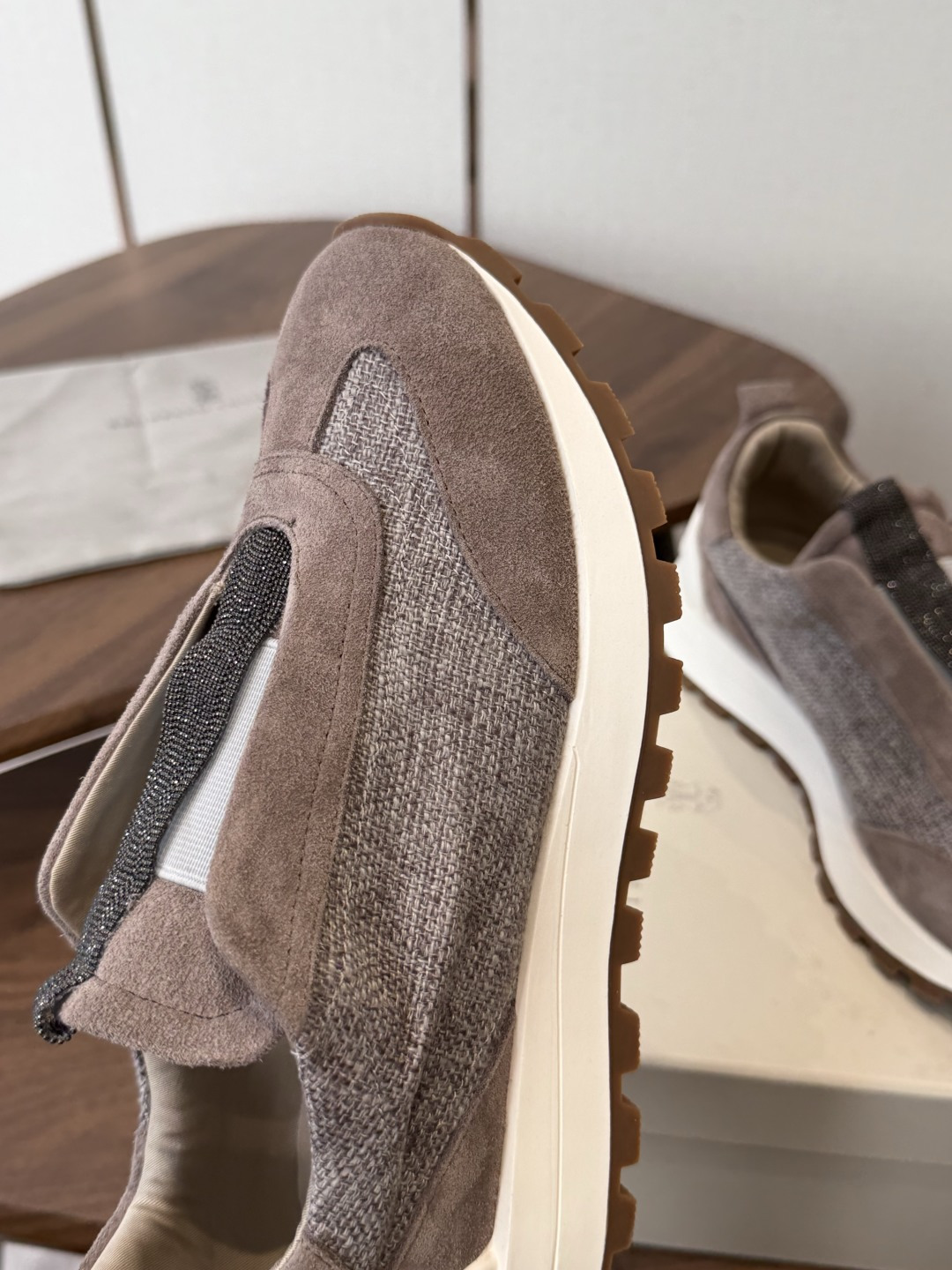 Brunello Cucinelli 26ss最新 Bc 休闲鞋 鞋面进口麂皮/进口牛皮 内里进口羊皮 Brunello Cucinelli 26ss最新 Bc 休闲鞋 鞋面进口麂皮/进口牛皮 内里进口羊皮