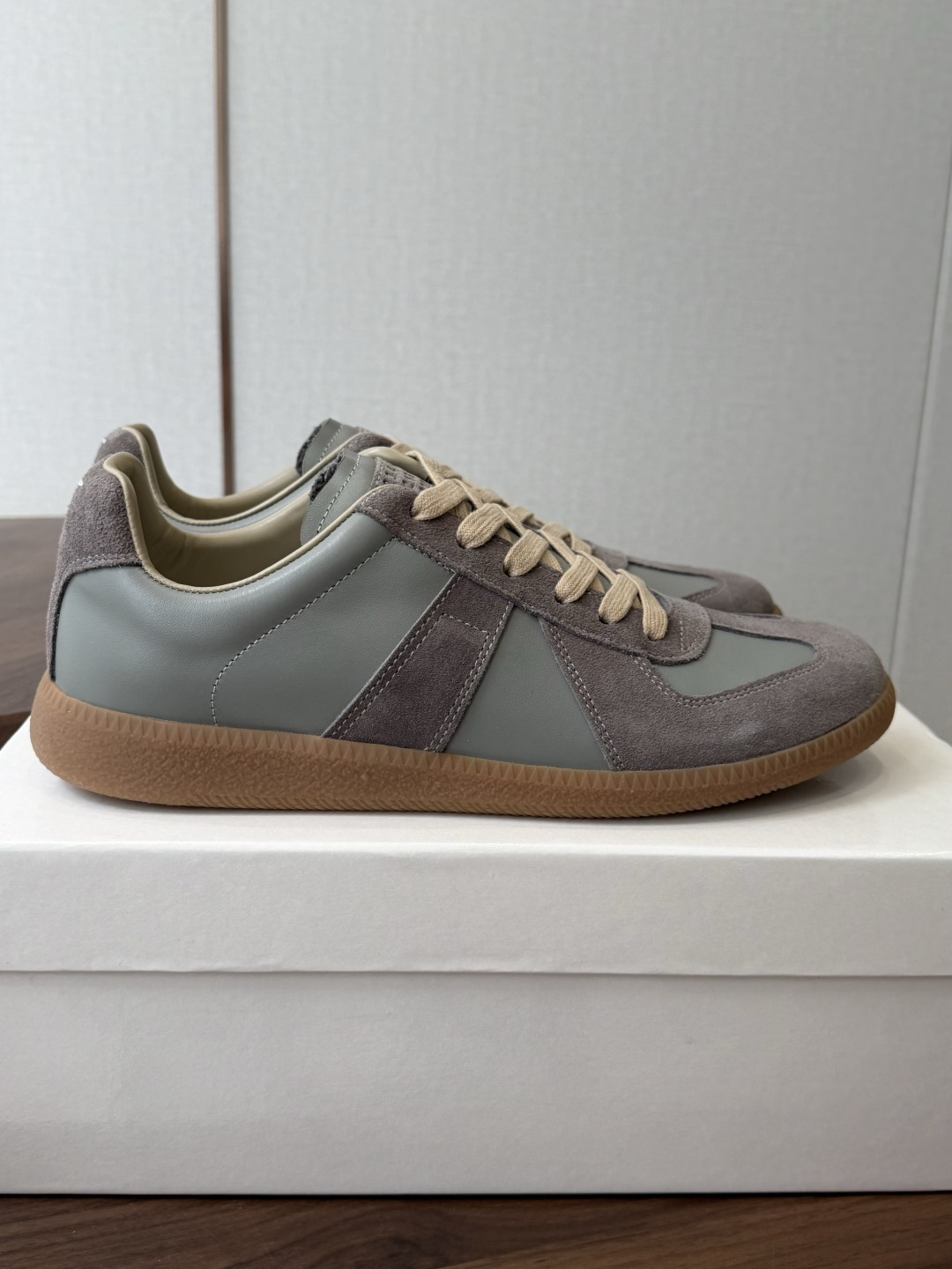 MaisonMargiela MM6 马吉拉 26新色 情侣款 德训鞋 休闲 运动鞋原版购入开发 做货 MaisonMargiela MM6 马吉拉 26新色 情侣款 德训鞋 休闲 运动鞋原版购入开发 做货