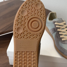 MaisonMargiela MM6 马吉拉 26新色 情侣款 德训鞋 休闲 运动鞋原版购入开发 做货 MaisonMargiela MM6 马吉拉 26新色 情侣款 德训鞋 休闲 运动鞋原版购入开发 做货