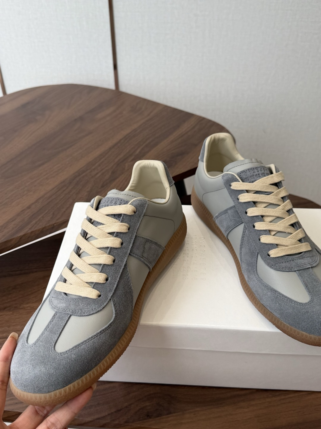 MaisonMargiela MM6 马吉拉 26新色 情侣款 德训鞋 休闲 运动鞋原版购入开发 做货 MaisonMargiela MM6 马吉拉 26新色 情侣款 德训鞋 休闲 运动鞋原版购入开发 做货