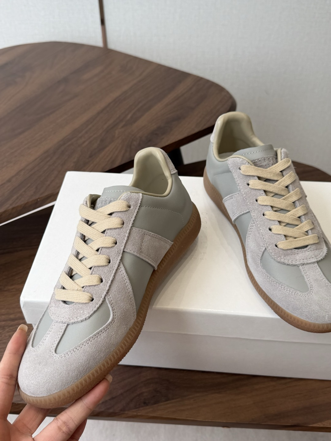 MaisonMargiela MM6 马吉拉 26新色 情侣款 德训鞋 休闲 运动鞋原版购入开发 做货 MaisonMargiela MM6 马吉拉 26新色 情侣款 德训鞋 休闲 运动鞋原版购入开发 做货