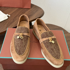 Loro Piana 诺悠翩雅吊坠款乐福鞋 loro Piana 神仙颜值,色系完美!!封神了!!!毫 Loro Piana 诺悠翩雅吊坠款乐福鞋 loro Piana 神仙颜值,色系完美!!封神了!!!毫