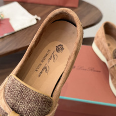 Loro Piana 诺悠翩雅吊坠款乐福鞋 loro Piana 神仙颜值,色系完美!!封神了!!!毫 Loro Piana 诺悠翩雅吊坠款乐福鞋 loro Piana 神仙颜值,色系完美!!封神了!!!毫