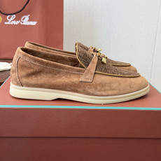 Loro Piana 诺悠翩雅吊坠款乐福鞋 loro Piana 神仙颜值,色系完美!!封神了!!!毫 Loro Piana 诺悠翩雅吊坠款乐福鞋 loro Piana 神仙颜值,色系完美!!封神了!!!毫