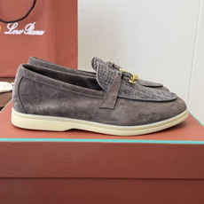 Loro Piana 诺悠翩雅吊坠款乐福鞋 loro Piana 神仙颜值,色系完美!!封神了!!!毫 Loro Piana 诺悠翩雅吊坠款乐福鞋 loro Piana 神仙颜值,色系完美!!封神了!!!毫