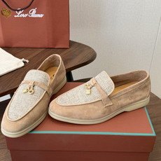 Loro Piana 诺悠翩雅吊坠款乐福鞋 loro Piana 神仙颜值,色系完美!!封神了!!!毫 Loro Piana 诺悠翩雅吊坠款乐福鞋 loro Piana 神仙颜值,色系完美!!封神了!!!毫