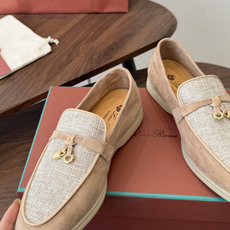 Loro Piana 诺悠翩雅吊坠款乐福鞋 loro Piana 神仙颜值,色系完美!!封神了!!!毫 Loro Piana 诺悠翩雅吊坠款乐福鞋 loro Piana 神仙颜值,色系完美!!封神了!!!毫