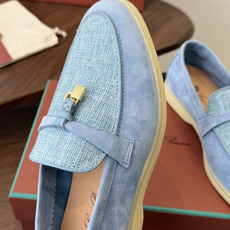 Loro Piana 诺悠翩雅吊坠款乐福鞋 loro Piana 神仙颜值,色系完美!!封神了!!!毫 Loro Piana 诺悠翩雅吊坠款乐福鞋 loro Piana 神仙颜值,色系完美!!封神了!!!毫
