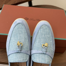 Loro Piana 诺悠翩雅吊坠款乐福鞋 loro Piana 神仙颜值,色系完美!!封神了!!!毫 Loro Piana 诺悠翩雅吊坠款乐福鞋 loro Piana 神仙颜值,色系完美!!封神了!!!毫