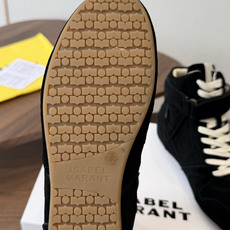 ISABEL MARANT 伊莎贝尔26ss款秋冬新款INS网红博主热推!一双简单又不失高级的靴子... ISABEL MARANT 伊莎贝尔26ss款秋冬新款INS网红博主热推!一双简单又不失高级的靴子...