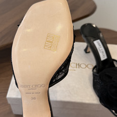 Jimmy Choo jc 周仰杰 新款蕾丝高跟鞋,这对复古小蕾丝,绝对是鞋柜C位的不二之选!它不只 Jimmy Choo jc 周仰杰 新款蕾丝高跟鞋,这对复古小蕾丝,绝对是鞋柜C位的不二之选!它不只
