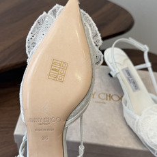 Jimmy Choo jc 周仰杰 新款蕾丝高跟鞋,这对复古小蕾丝,绝对是鞋柜C位的不二之选!它不只 Jimmy Choo jc 周仰杰 新款蕾丝高跟鞋,这对复古小蕾丝,绝对是鞋柜C位的不二之选!它不只