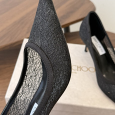 Jimmy Choo jc 周仰杰 新款蕾丝高跟鞋,这对复古小蕾丝,绝对是鞋柜C位的不二之选!它不只 Jimmy Choo jc 周仰杰 新款蕾丝高跟鞋,这对复古小蕾丝,绝对是鞋柜C位的不二之选!它不只