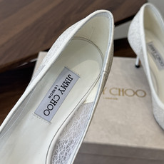 Jimmy Choo jc 周仰杰 新款蕾丝高跟鞋,这对复古小蕾丝,绝对是鞋柜C位的不二之选!它不只 Jimmy Choo jc 周仰杰 新款蕾丝高跟鞋,这对复古小蕾丝,绝对是鞋柜C位的不二之选!它不只