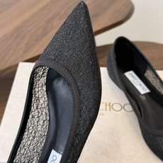 Jimmy Choo jc 周仰杰 新款蕾丝高跟鞋,这对复古小蕾丝,绝对是鞋柜C位的不二之选!它不只 Jimmy Choo jc 周仰杰 新款蕾丝高跟鞋,这对复古小蕾丝,绝对是鞋柜C位的不二之选!它不只
