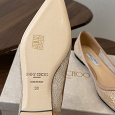 Jimmy Choo jc 周仰杰 新款蕾丝高跟鞋,这对复古小蕾丝,绝对是鞋柜C位的不二之选!它不只 Jimmy Choo jc 周仰杰 新款蕾丝高跟鞋,这对复古小蕾丝,绝对是鞋柜C位的不二之选!它不只