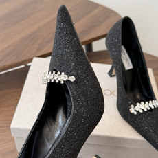 Jimmy Choo 26ss 春夏 系列JC新款 高跟 单鞋模糊鞋履与珠宝配饰之间的界线 鲜明 Jim Jimmy Choo 26ss 春夏 系列JC新款 高跟 单鞋模糊鞋履与珠宝配饰之间的界线 鲜明 Jim