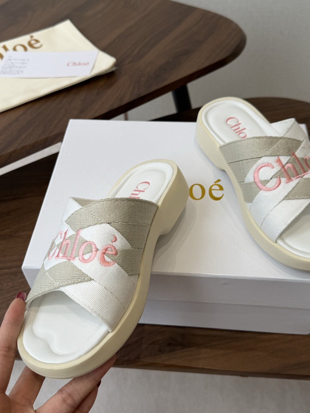 Chloé Mila Logo-Embroidered Platform Slides 