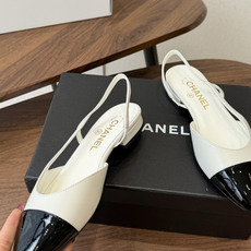 Chanel26ss夏季新款拼色尖头后空平底凉鞋 自带法式优雅的名媛气质,经典撞色鞋头设计,尖头线条柔和修长,后绊带结构 Chanel26ss夏季新款拼色尖头后空平底凉鞋 自带法式优雅的名媛气质,经典撞色鞋头设计,尖头线条柔和修长,后绊带结构