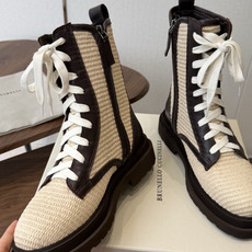 Brunello Cucineli ss26new arrival~ 编织拉菲草鞋面秋冬新款马丁靴 上脚帅气舒适 秋冬一 Brunello Cucineli ss26new arrival~ 编织拉菲草鞋面秋冬新款马丁靴 上脚帅气舒适 秋冬一