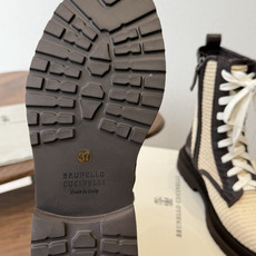 Brunello Cucineli ss26new arrival~ 编织拉菲草鞋面秋冬新款马丁靴 上脚帅气舒适 秋冬一 Brunello Cucineli ss26new arrival~ 编织拉菲草鞋面秋冬新款马丁靴 上脚帅气舒适 秋冬一
