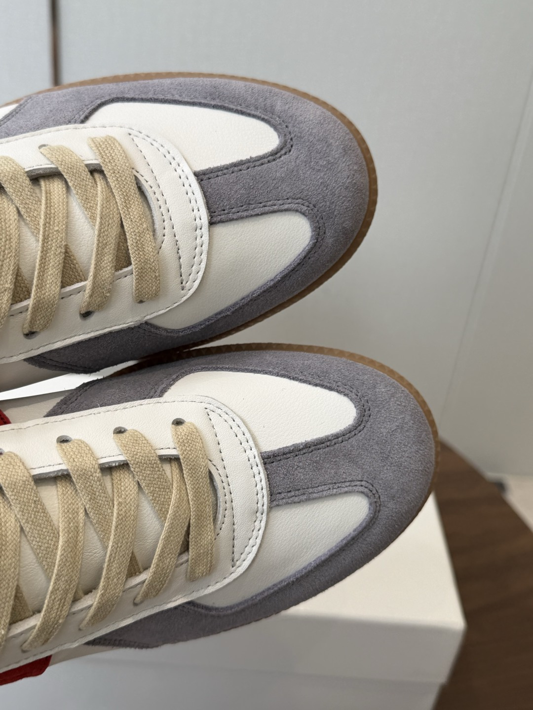MaisonMargiela MM6 马吉拉 26新色 情侣款 德训鞋 休闲 运动鞋 原版购入开发 做货 鬼才设计师品 MaisonMargiela MM6 马吉拉 26新色 情侣款 德训鞋 休闲 运动鞋 原版购入开发 做货 鬼才设计师品