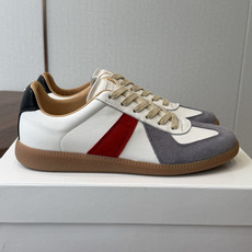 MaisonMargiela MM6 马吉拉 26新色 情侣款 德训鞋 休闲 运动鞋 原版购入开发 做货 鬼才设计师品 MaisonMargiela MM6 马吉拉 26新色 情侣款 德训鞋 休闲 运动鞋 原版购入开发 做货 鬼才设计师品