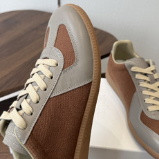 MaisonMargiela MM6 马吉拉 26新色 情侣款 德训鞋 休闲 运动鞋 原版购入开发 做货 鬼才设计师品 MaisonMargiela MM6 马吉拉 26新色 情侣款 德训鞋 休闲 运动鞋 原版购入开发 做货 鬼才设计师品