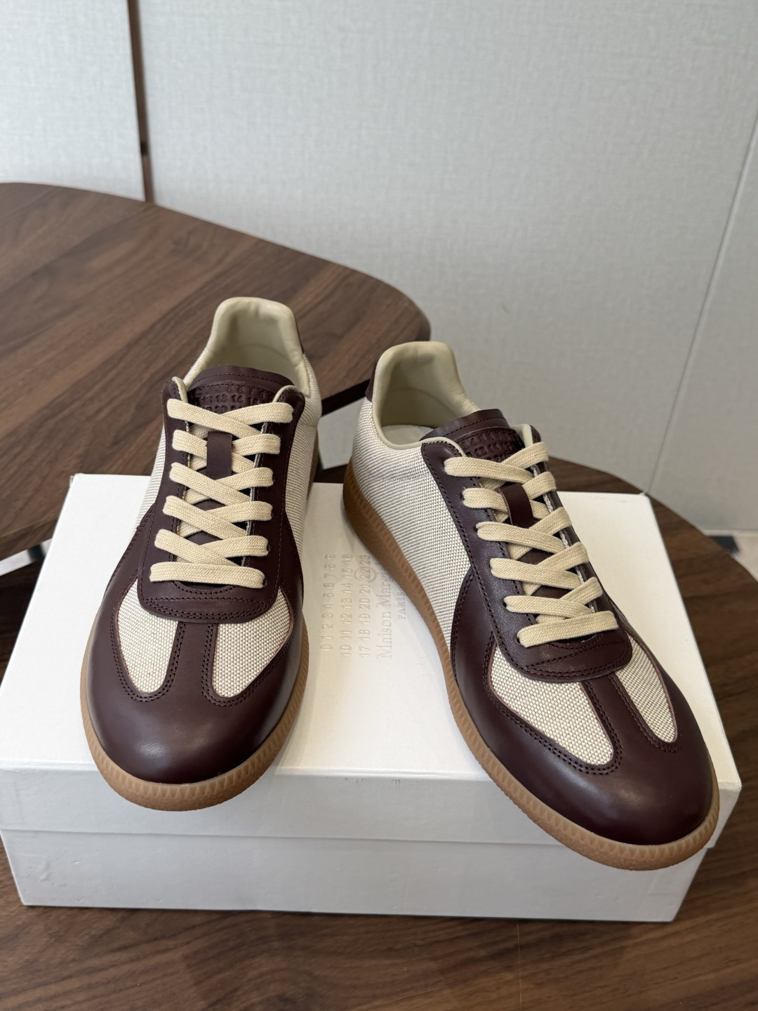 MaisonMargiela MM6 马吉拉 26新色 情侣款 德训鞋 休闲 运动鞋 原版购入开发 做货 鬼才设计师品 MaisonMargiela MM6 马吉拉 26新色 情侣款 德训鞋 休闲 运动鞋 原版购入开发 做货 鬼才设计师品