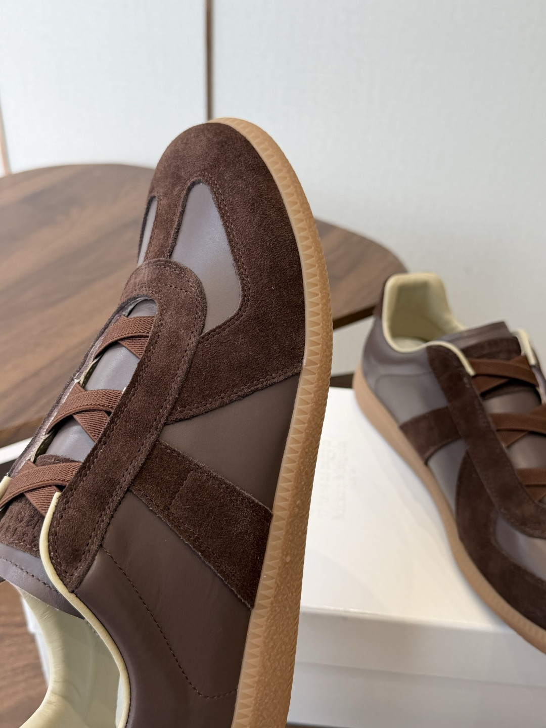 MaisonMargiela MM6 马吉拉 26新色 情侣款 德训鞋 休闲 运动鞋 原版购入开发 做货 鬼才设计师品 MaisonMargiela MM6 马吉拉 26新色 情侣款 德训鞋 休闲 运动鞋 原版购入开发 做货 鬼才设计师品