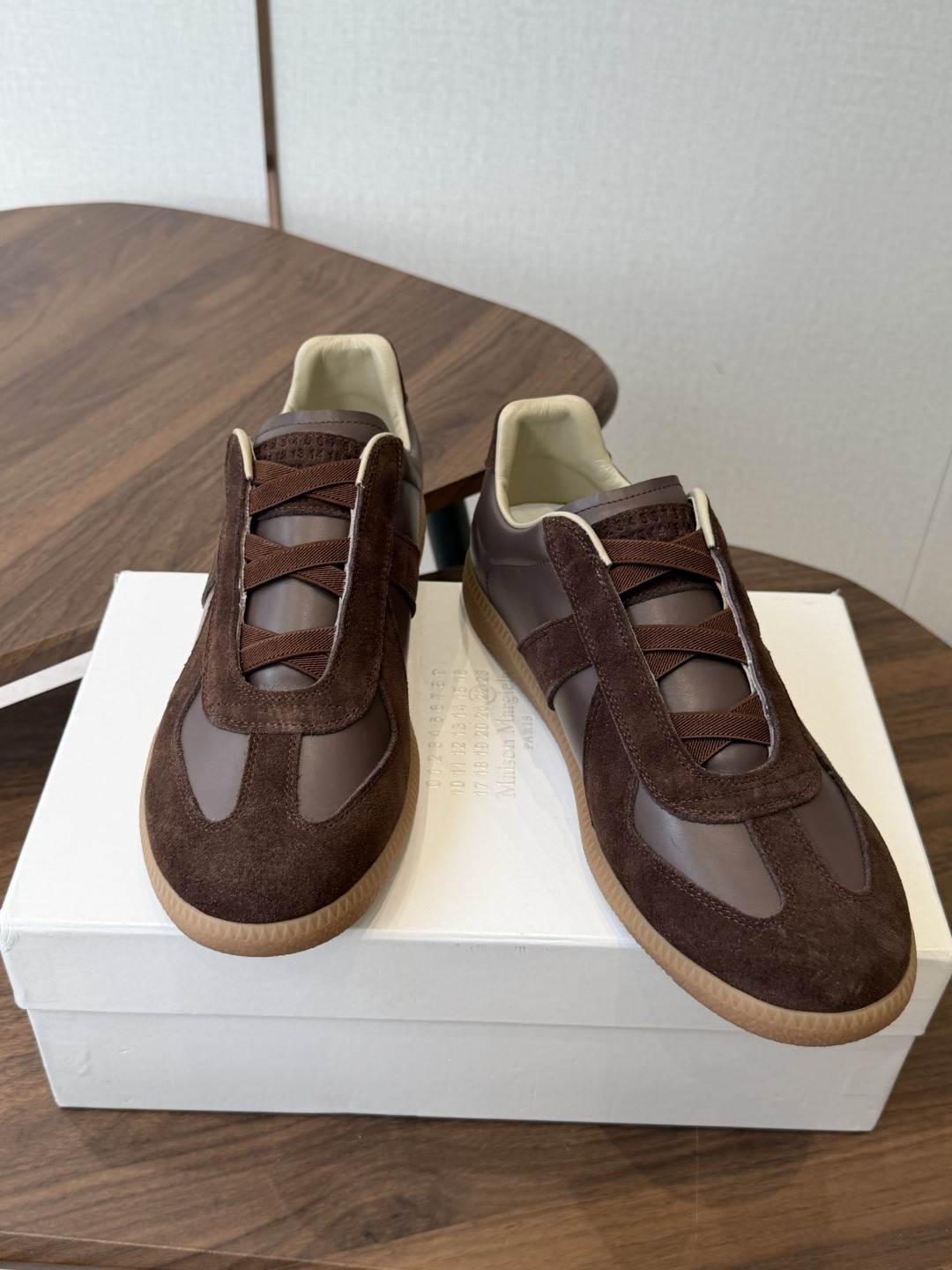 MaisonMargiela MM6 马吉拉 26新色 情侣款 德训鞋 休闲 运动鞋 原版购入开发 做货 鬼才设计师品 MaisonMargiela MM6 马吉拉 26新色 情侣款 德训鞋 休闲 运动鞋 原版购入开发 做货 鬼才设计师品