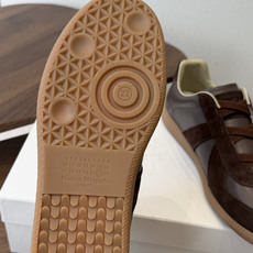 MaisonMargiela MM6 马吉拉 26新色 情侣款 德训鞋 休闲 运动鞋 原版购入开发 做货 鬼才设计师品 MaisonMargiela MM6 马吉拉 26新色 情侣款 德训鞋 休闲 运动鞋 原版购入开发 做货 鬼才设计师品