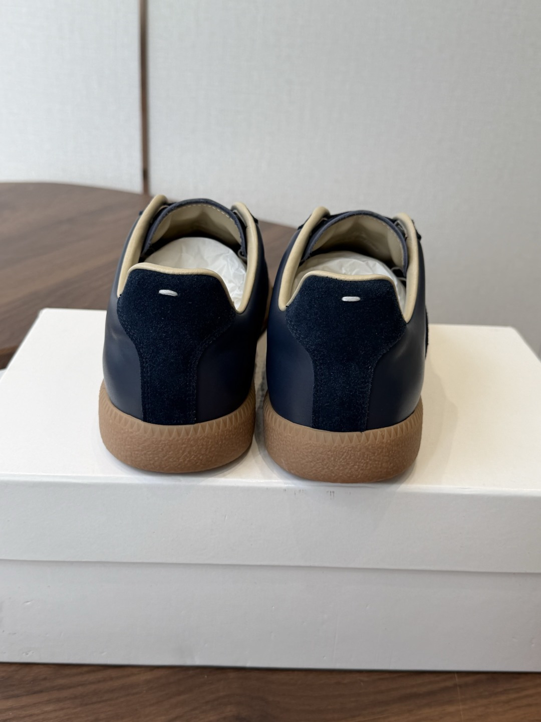 MaisonMargiela MM6 马吉拉 26新色 情侣款 德训鞋 休闲 运动鞋 原版购入开发 做货 鬼才设计师品 MaisonMargiela MM6 马吉拉 26新色 情侣款 德训鞋 休闲 运动鞋 原版购入开发 做货 鬼才设计师品