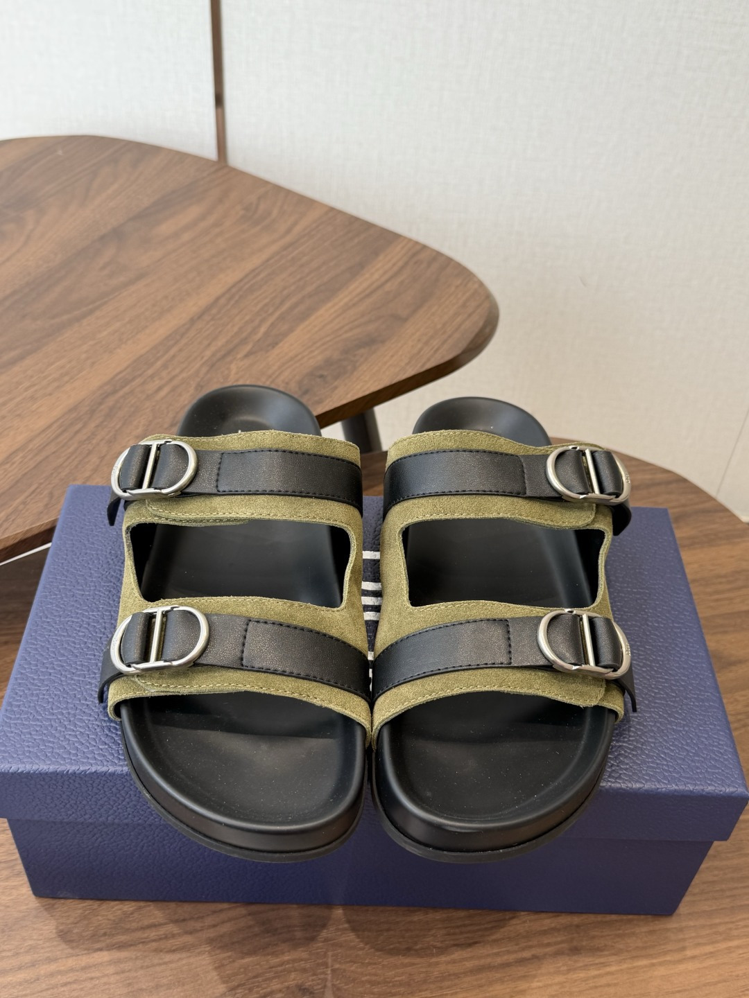 Dior  26ss 春夏最新款  男士超轻发泡大底 凉拖 夏威夷沙滩运动拖鞋 Angelababy入主迪·奥春夏力推系