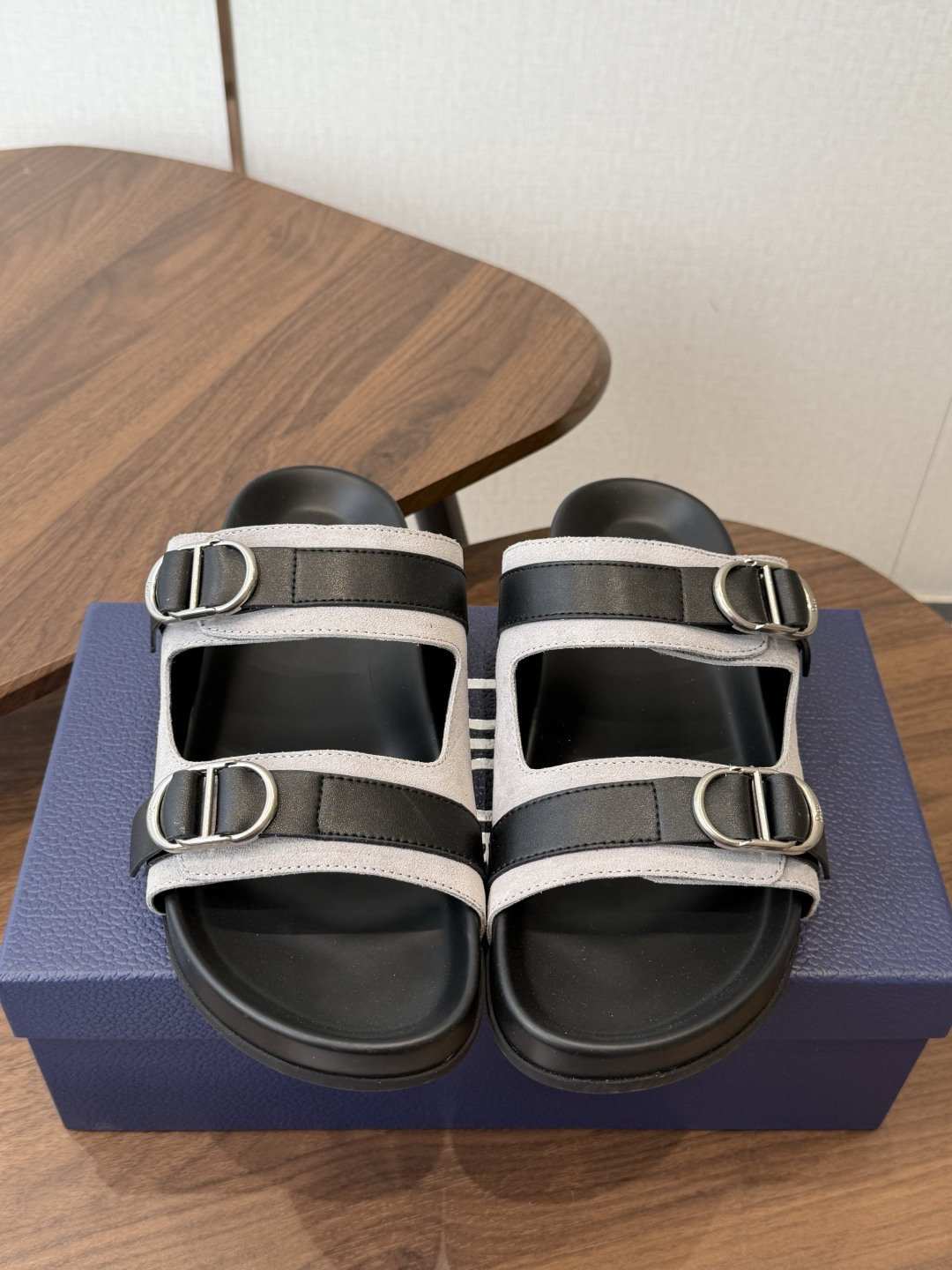 Dior  26ss 春夏最新款  男士超轻发泡大底 凉拖 夏威夷沙滩运动拖鞋 Angelababy入主迪·奥春夏力推系
