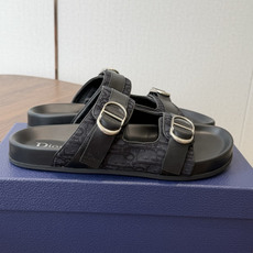 Dior 26ss 春夏最新款 男士超轻发泡大底 凉拖 夏威夷沙滩运动拖鞋 Angelababy入主迪·奥春夏力推系 Dior 26ss 春夏最新款 男士超轻发泡大底 凉拖 夏威夷沙滩运动拖鞋 Angelababy入主迪·奥春夏力推系