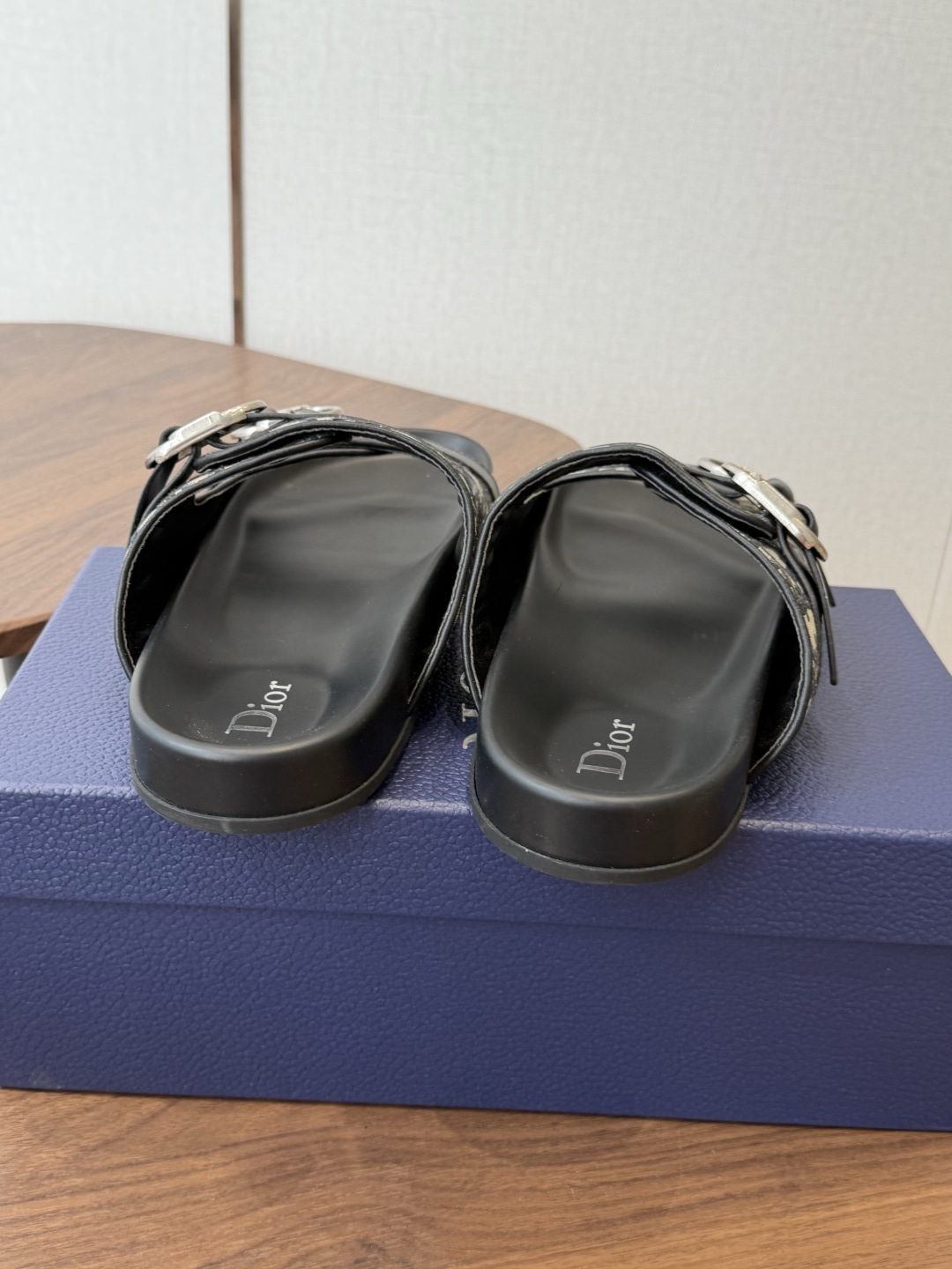 Dior  26ss 春夏最新款  男士超轻发泡大底 凉拖 夏威夷沙滩运动拖鞋 Angelababy入主迪·奥春夏力推系