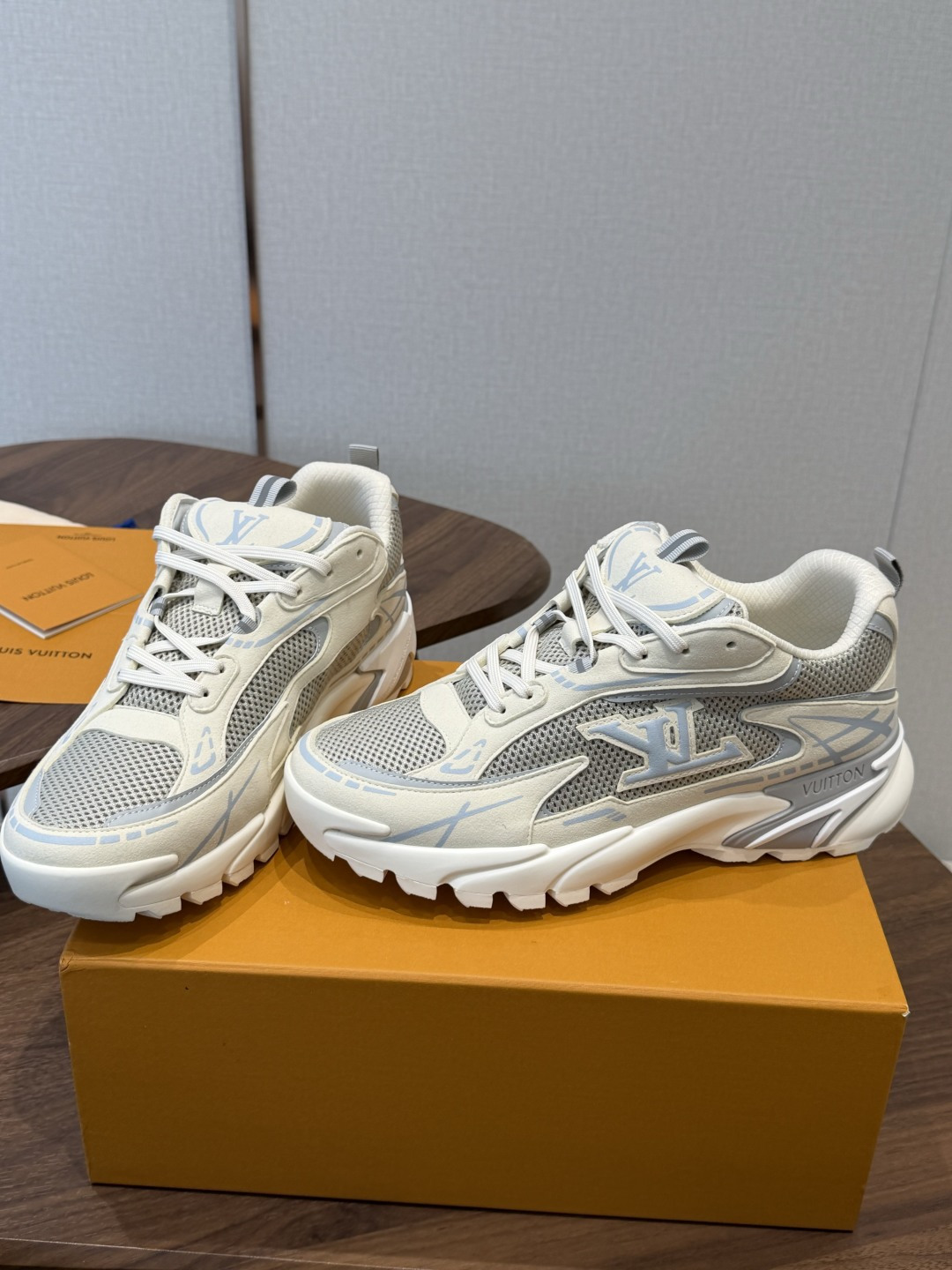 Louis Vuitton Sneakers