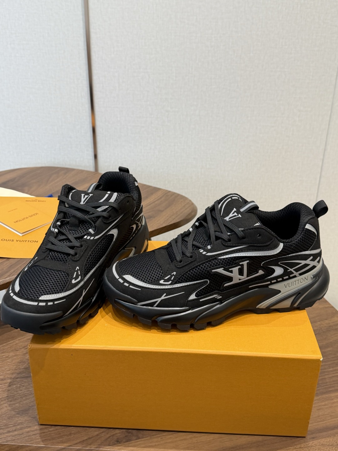 Louis Vuitton Sneakers