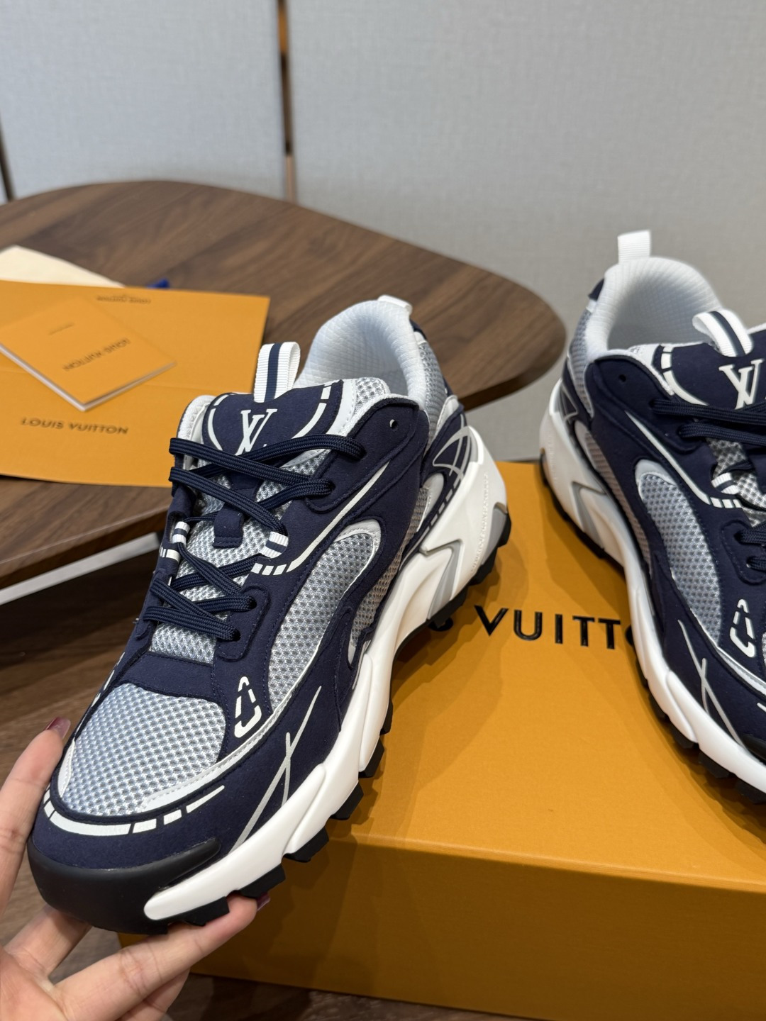 Louis Vuitton Sneakers