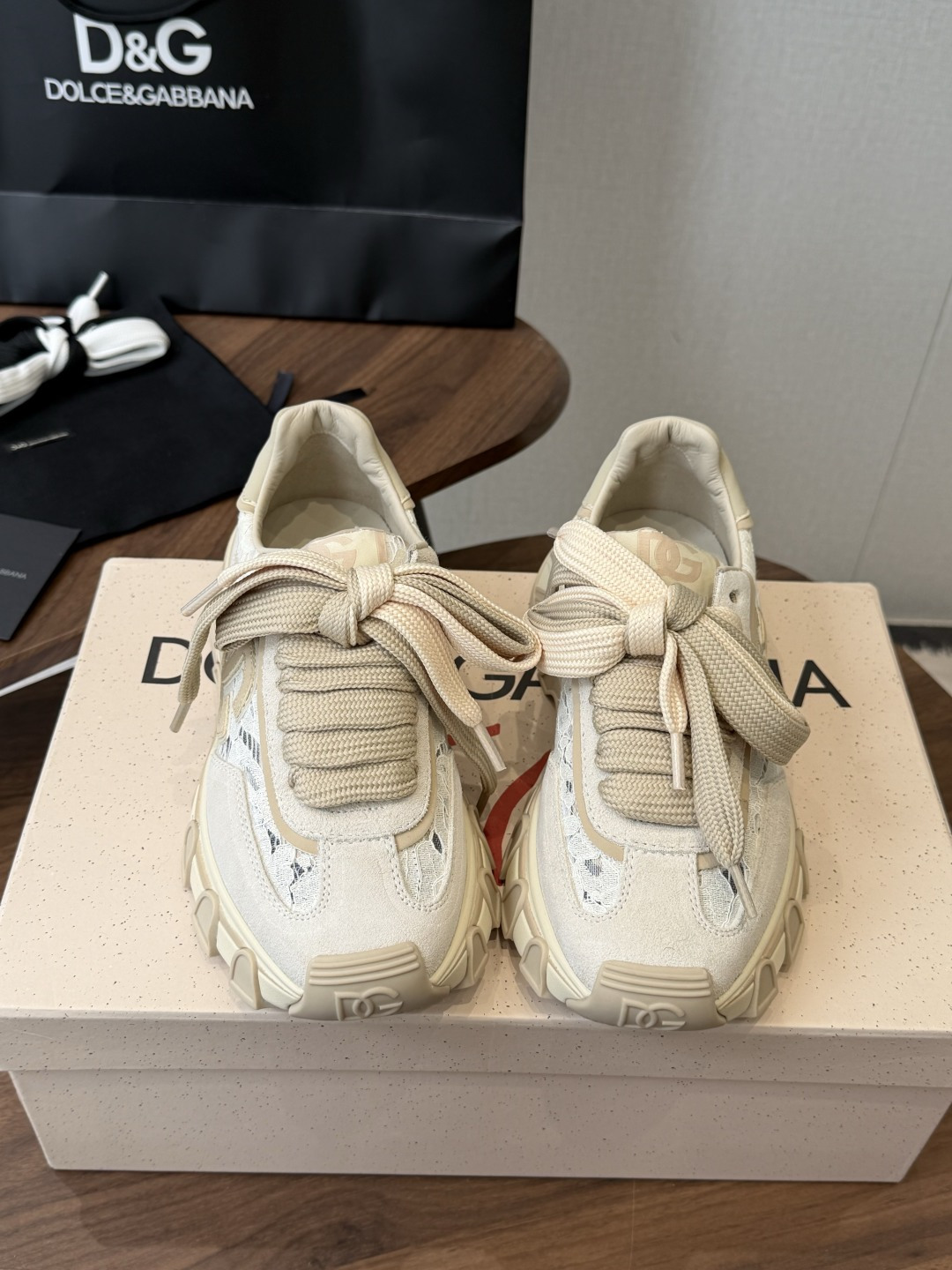 Dolce&Gabbana杜嘉班纳 D&G26ss新品 专柜新款运动鞋厚底休闲鞋 爆款系列…… 厚底休闲鞋DG 标志性 Dolce&Gabbana杜嘉班纳 D&G26ss新品 专柜新款运动鞋厚底休闲鞋 爆款系列…… 厚底休闲鞋DG 标志性