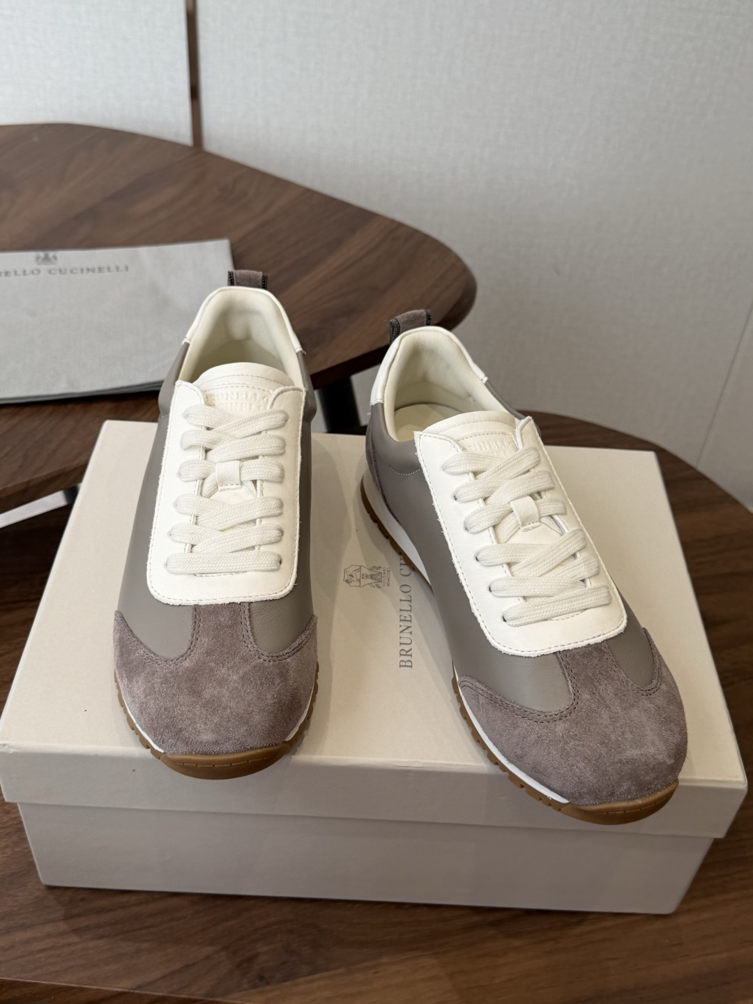 Brunello Cucinelli 26ss最新 Bc 系带 休闲鞋 鞋面进口麂皮/进口牛皮 内里进口羊皮 0.5 Brunello Cucinelli 26ss最新 Bc 系带 休闲鞋 鞋面进口麂皮/进口牛皮 内里进口羊皮 0.5