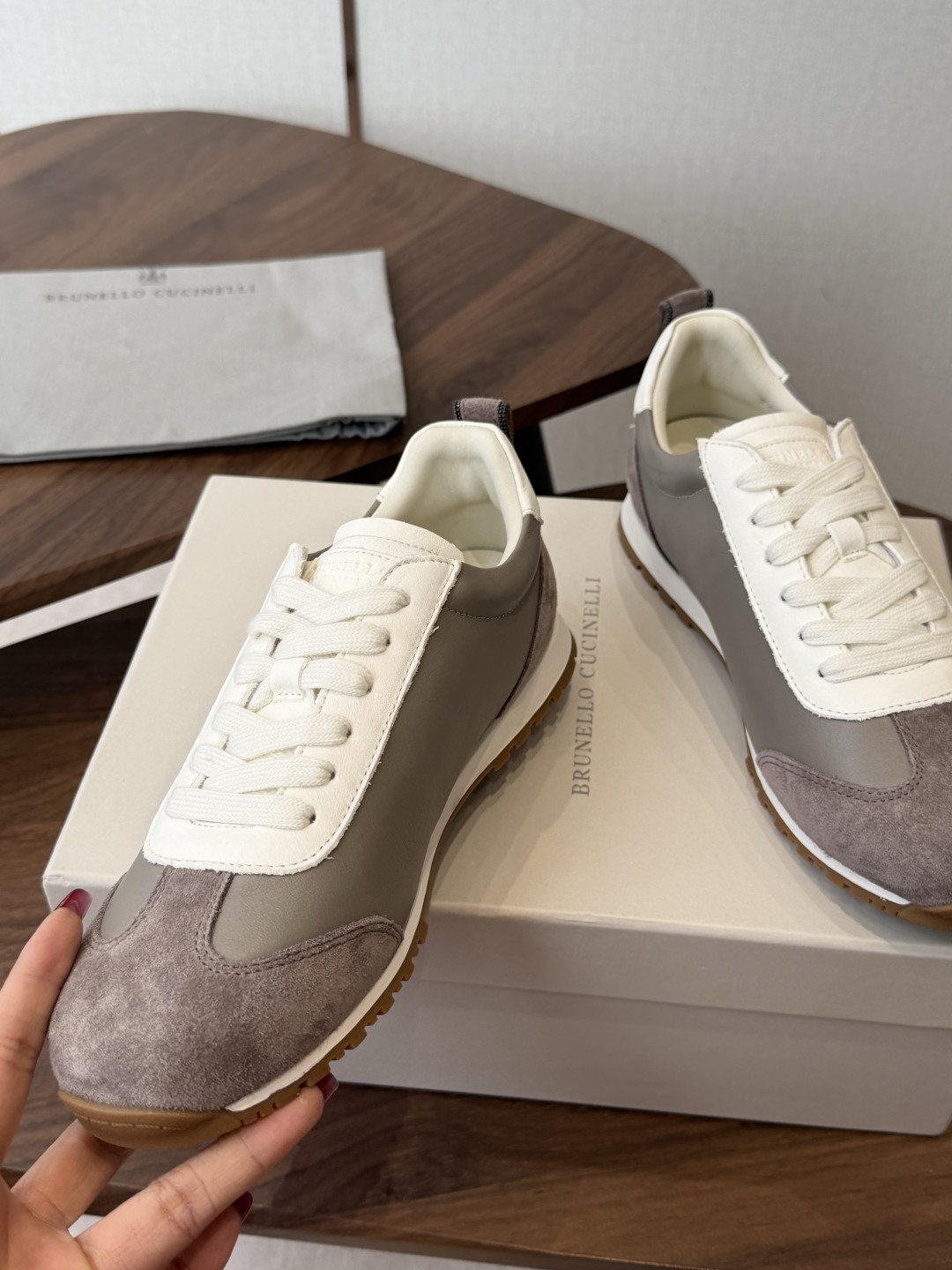 Brunello Cucinelli 26ss最新 Bc 系带 休闲鞋 鞋面进口麂皮/进口牛皮 内里进口羊皮 0.5 Brunello Cucinelli 26ss最新 Bc 系带 休闲鞋 鞋面进口麂皮/进口牛皮 内里进口羊皮 0.5