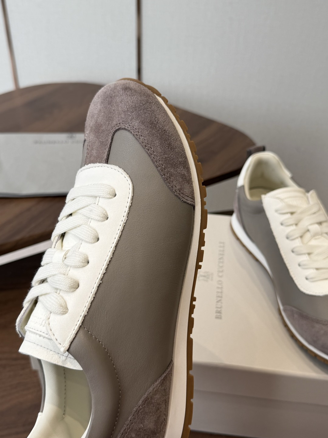 Brunello Cucinelli 26ss最新 Bc 系带 休闲鞋 鞋面进口麂皮/进口牛皮 内里进口羊皮 0.5 Brunello Cucinelli 26ss最新 Bc 系带 休闲鞋 鞋面进口麂皮/进口牛皮 内里进口羊皮 0.5